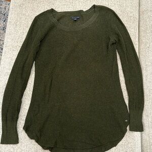 American Eagle sweater